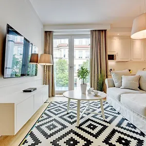 Montevideo Centrum 4 By Grand Apartament
